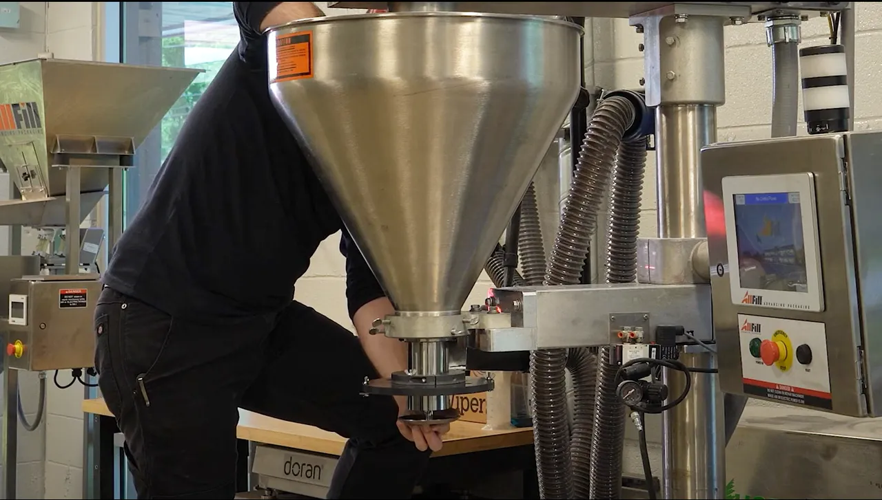 The Differences Between Free-Flow And Non-Free-Flow Tooling