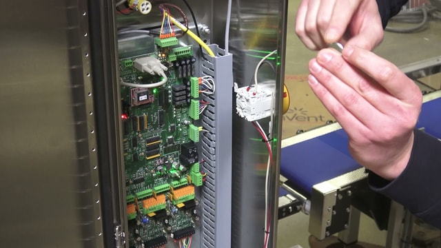 How-To: Replace Battery on Checkweigher